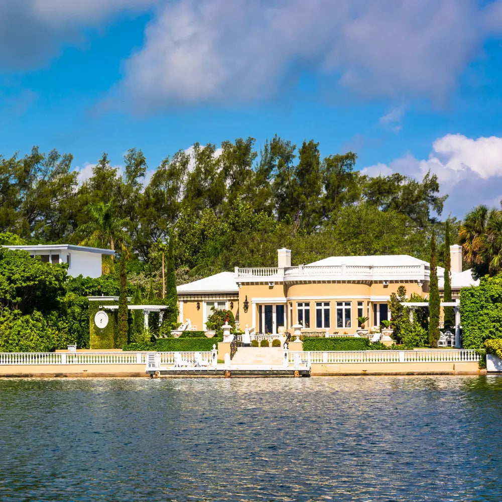 The Secret of Marble in Miami’s High Humidity: Why Natural Stone is More Durable Than Synthetics