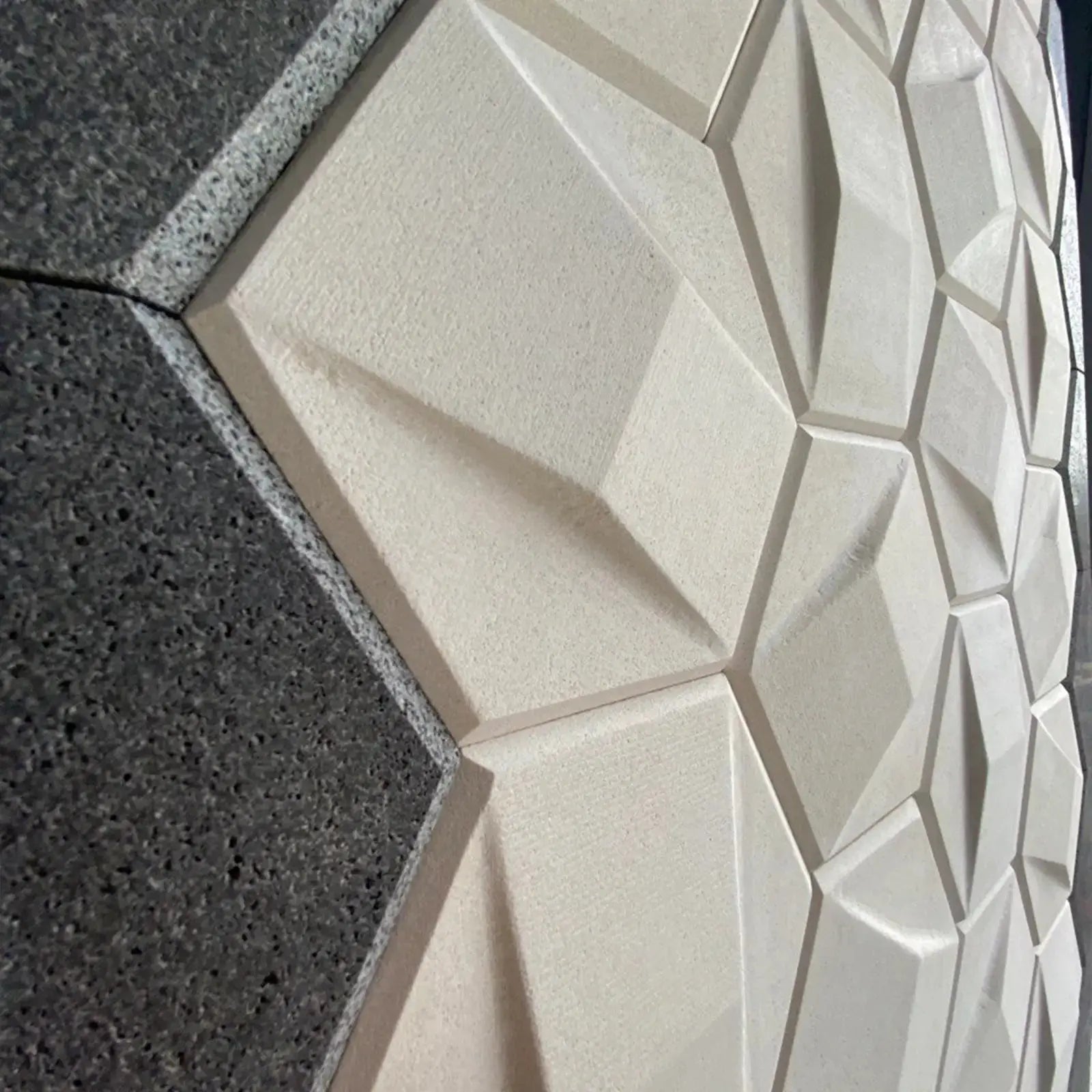 Diantha 3D Tile