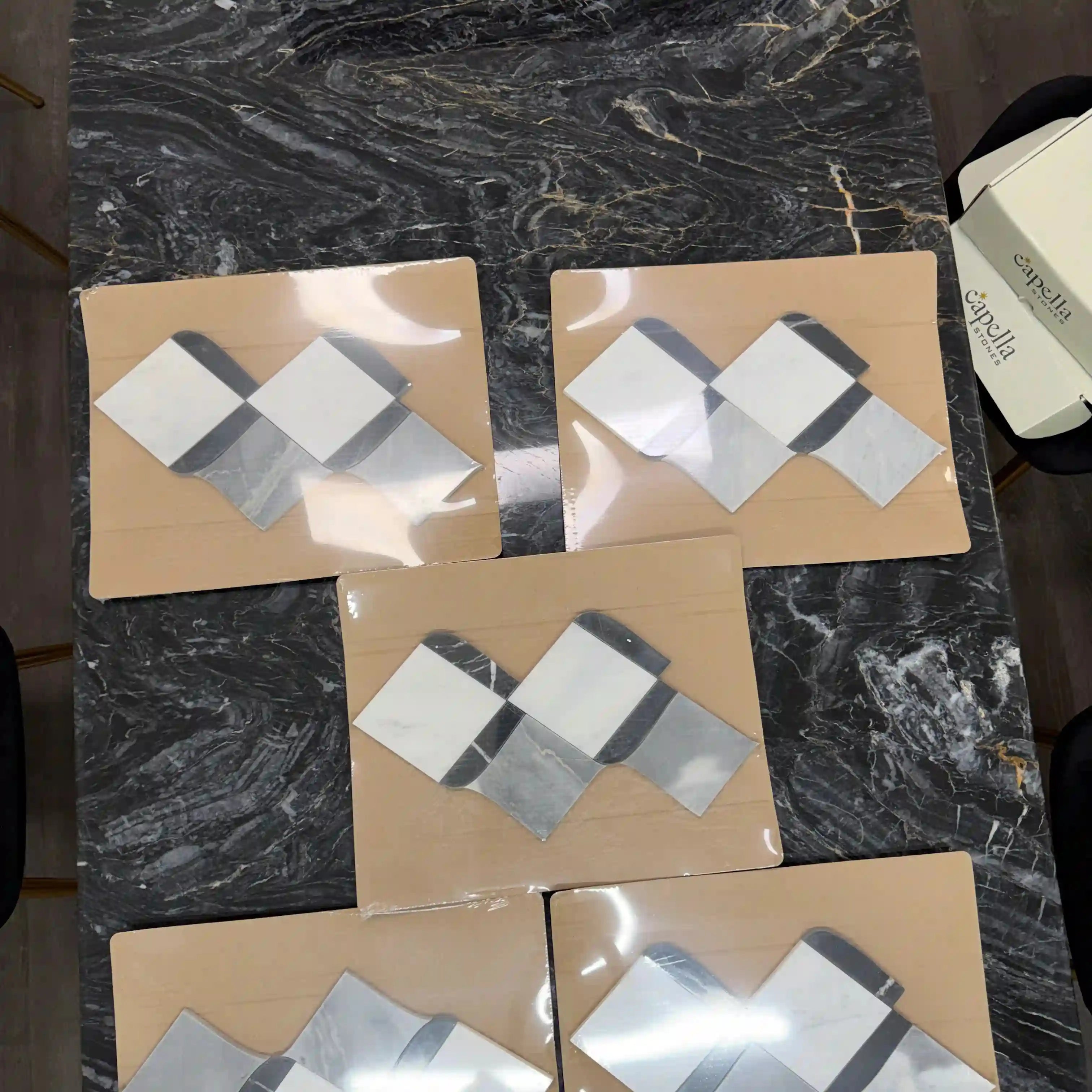 SAMPLE Niobe Mosaic Tile